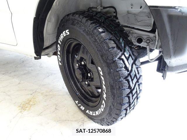 Suzuki JIMNY 2022-07 237109-11