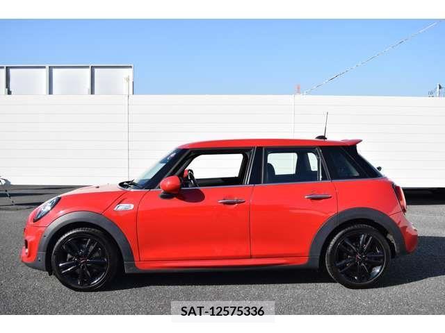 Bmw MINI 2019-01 319921-8