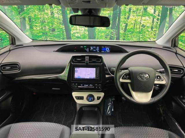 Toyota PRIUS 2016-10 237457-1