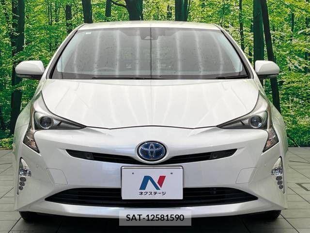Toyota PRIUS 2016-10 237457-15