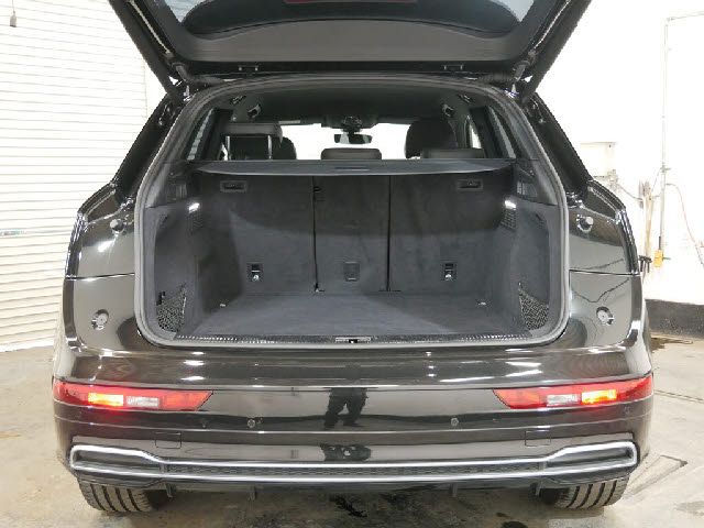 Audi Q5 2020-03 23164-16