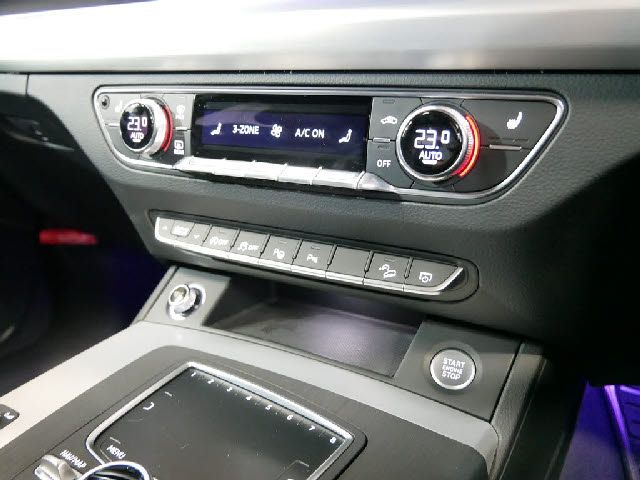 Audi Q5 2020-03 23164-24