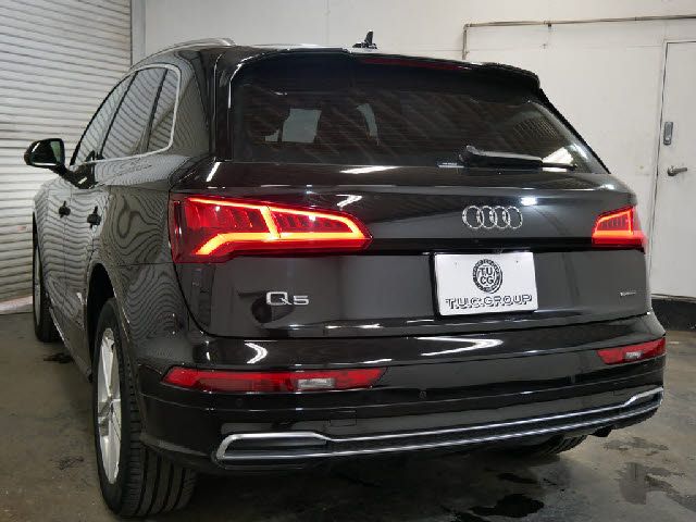 Audi Q5 2020-03 23164-2