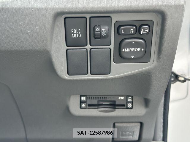 Toyota PRIUS 2010-02 283062-3