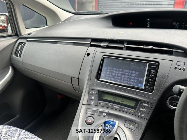 Toyota PRIUS 2010-02 283062-5
