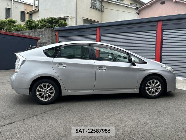 Toyota PRIUS 2010-02 283062-18