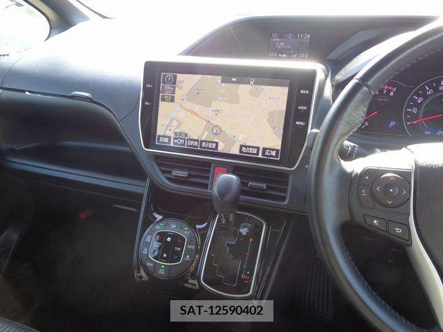 Toyota VOXY 2018-01 234935-13