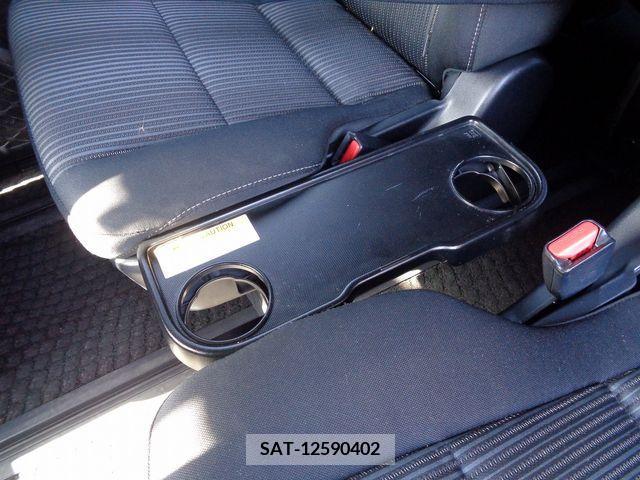 Toyota VOXY 2018-01 234935-23