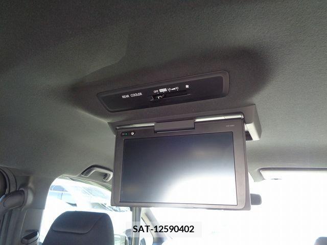 Toyota VOXY 2018-01 234935-19