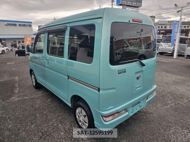 Toyota PIXIS VAN 2019-01 251822-3
