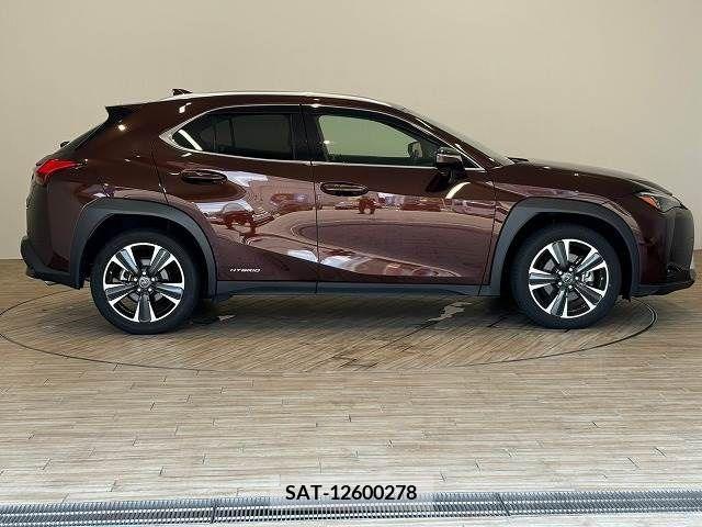 Lexus UX 2019-05 354009-15