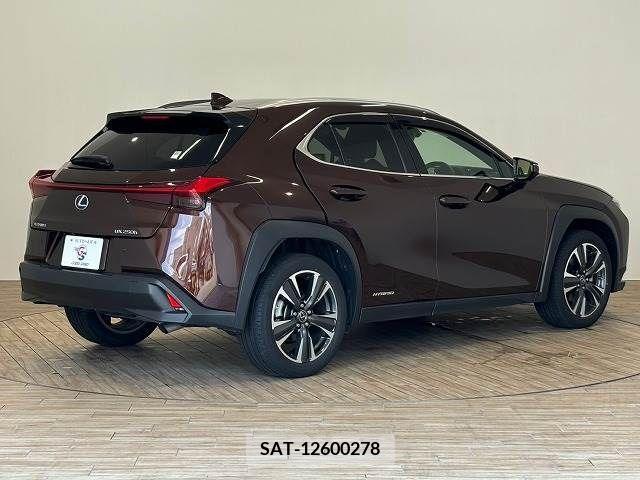Lexus UX 2019-05 354009-13