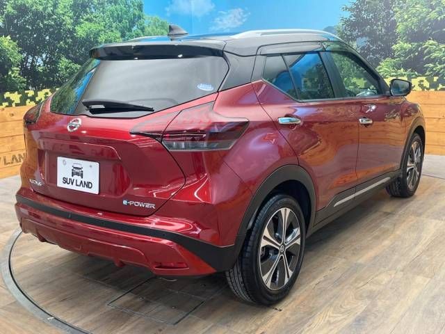 Nissan KICKS 2021-10 183546-17