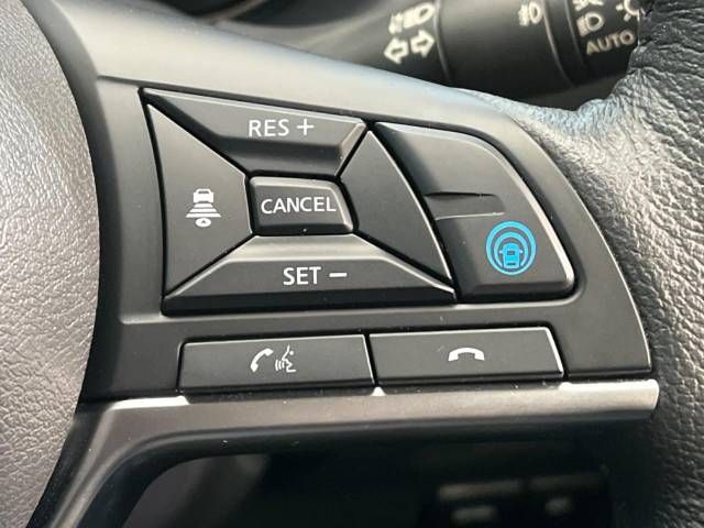 Nissan KICKS 2021-10 183546-4