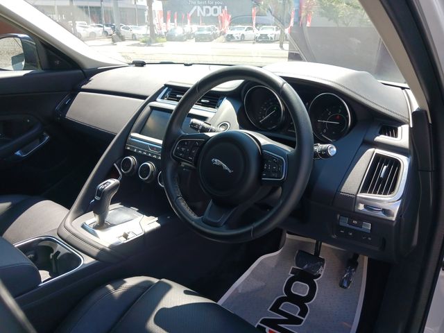 Jaguar E-PACE 2020-12 8767-11