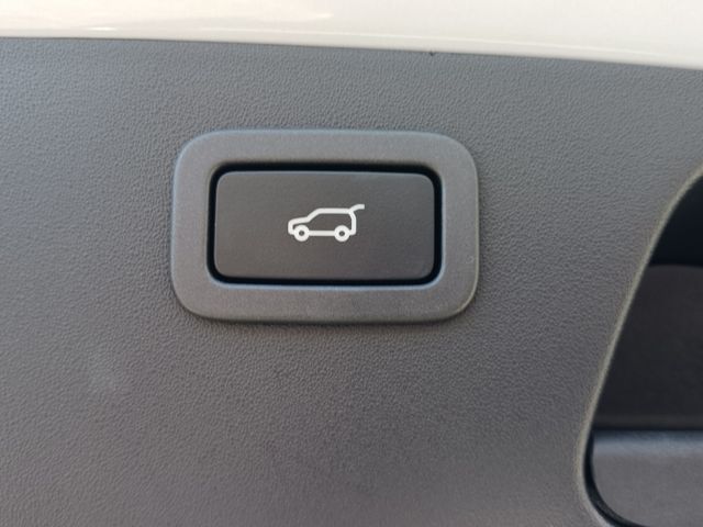 Jaguar E-PACE 2020-12 8767-24