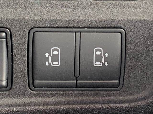 Nissan SERENA 2018-10 23653-5