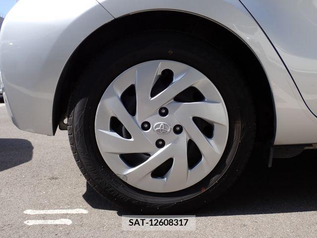 Toyota AQUA 2017-03 314266-18