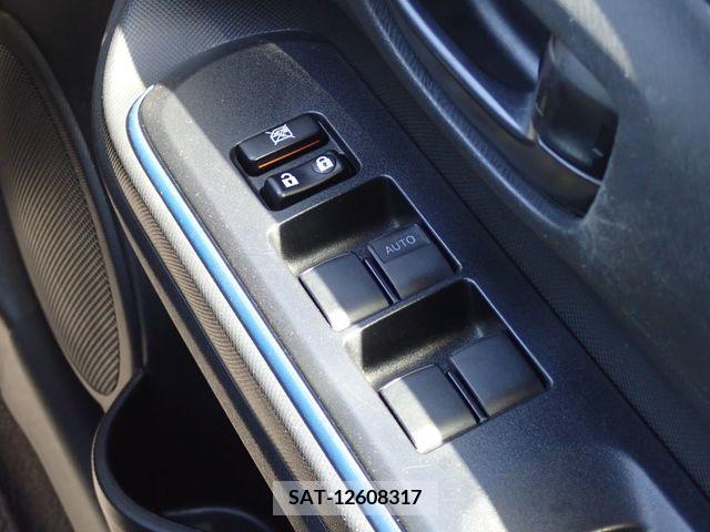 Toyota AQUA 2017-03 314266-11