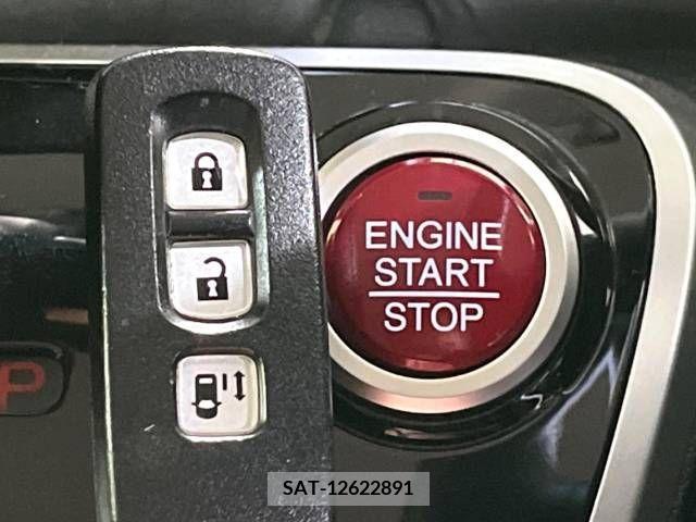 Honda N BOX CUSTOM 2015-09 247759-2