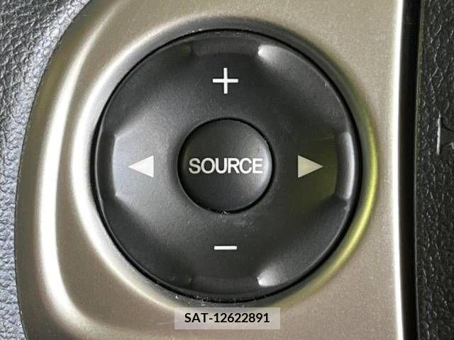 Honda N BOX CUSTOM 2015-09 247759-7