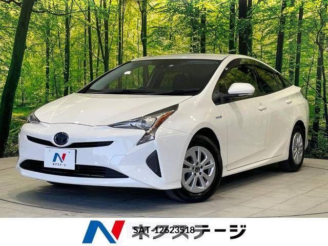Toyota PRIUS 2018-04 322634-0
