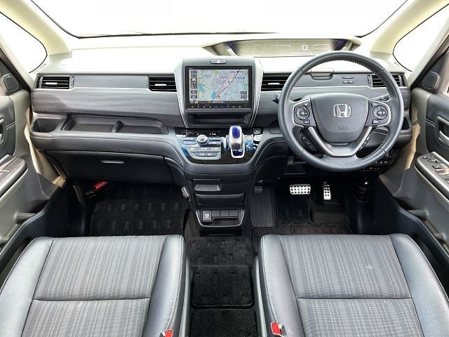 Honda FREED HYBRID 2017-06 11464-1