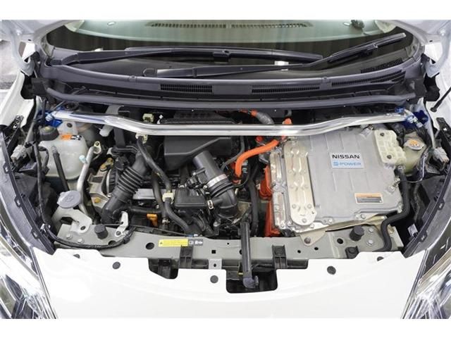 Nissan NOTE 2019-10 189875-19