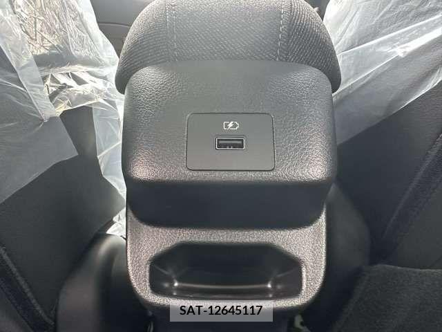 Nissan AURA 2023-06 261475-4