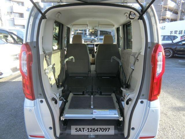 Honda N BOX 2020-03 214825-8