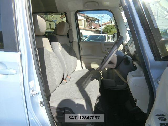 Honda N BOX 2020-03 214825-6