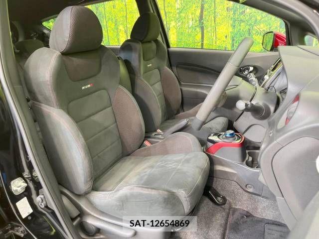 Nissan NOTE 2018-04 305416-8