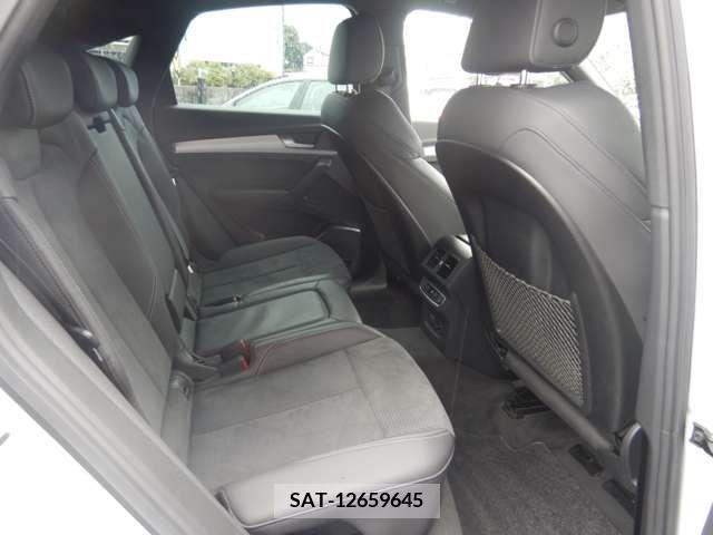 Audi Q5 2022-05 337799-27