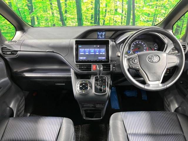 Toyota VOXY 2014-09 13916-1
