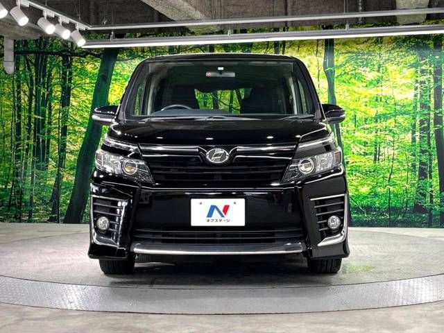 Toyota VOXY 2014-09 13916-14