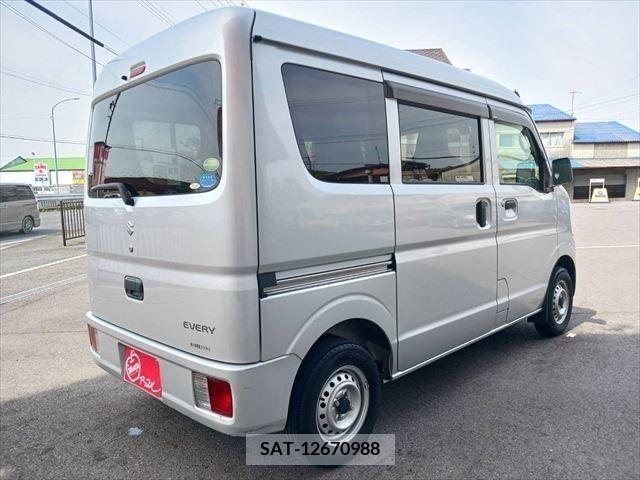 Suzuki EVERY 2016-04 233487-4