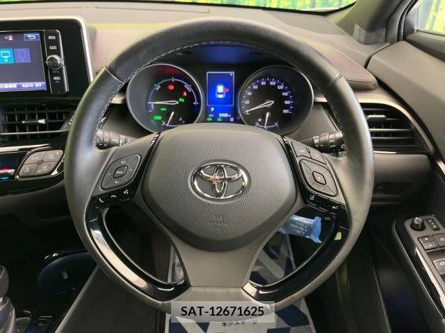 Toyota C-HR 2017-03 265374-11