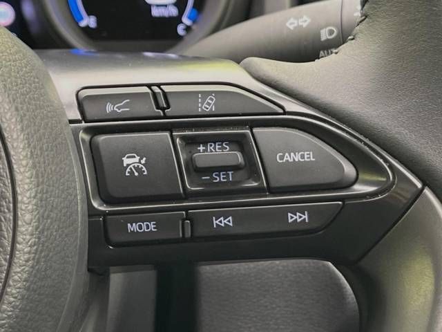 Toyota YARIS CROSS 2023-06 180762-7