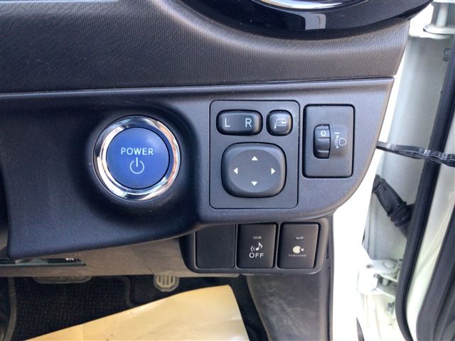 Toyota AQUA 2015-06 16656-14