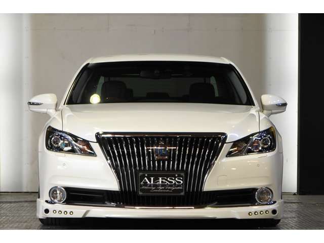 Toyota CROWN MAJESTA 2017-09 2416-18