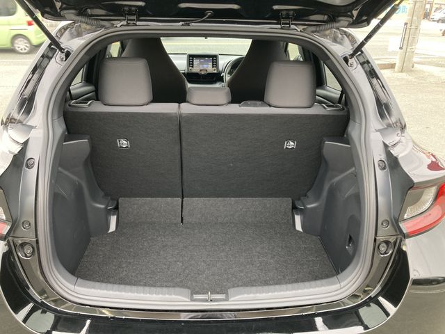 Toyota YARIS 2021-02 1752-8