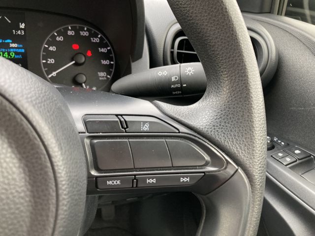 Toyota YARIS 2021-02 1752-15