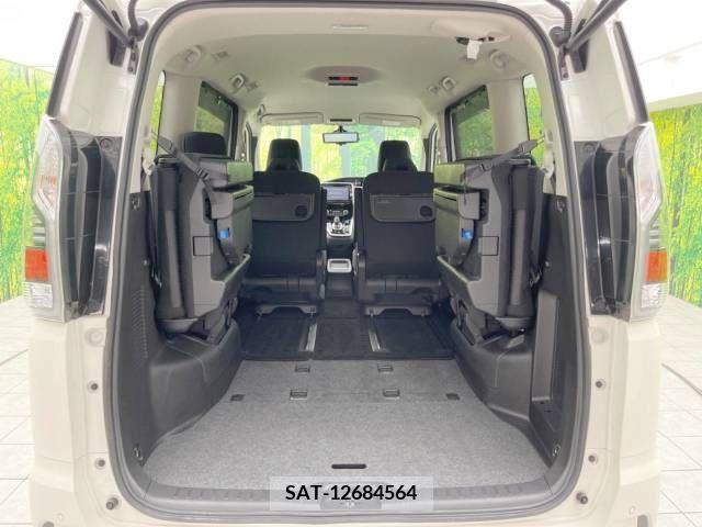 Nissan SERENA 2019-03 377967-11