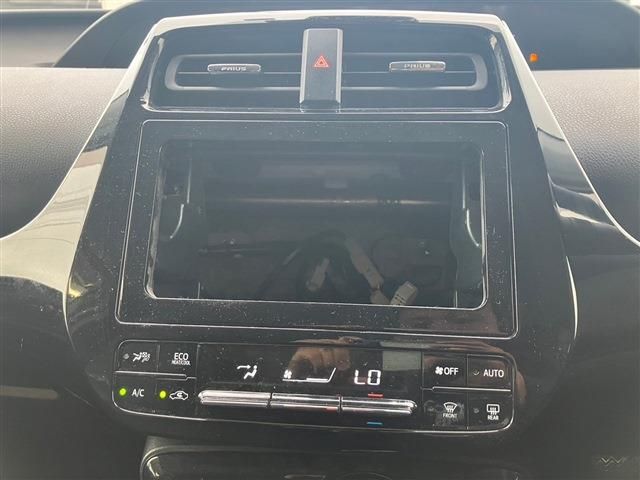 Toyota PRIUS 2020-04 190863-11