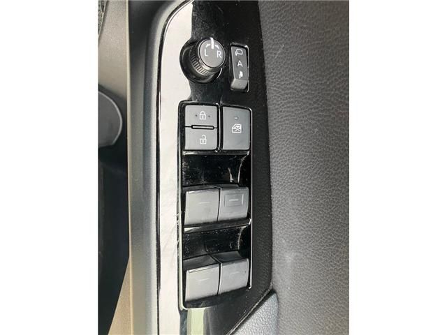 Toyota PRIUS 2020-04 190863-21