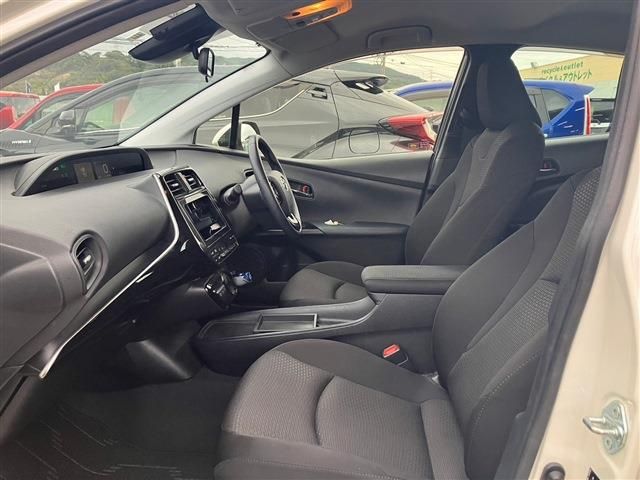 Toyota PRIUS 2020-04 190863-2