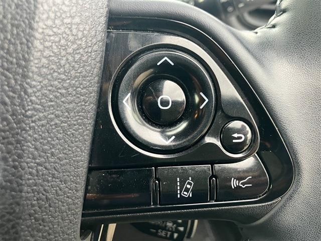 Toyota PRIUS 2020-04 190863-17