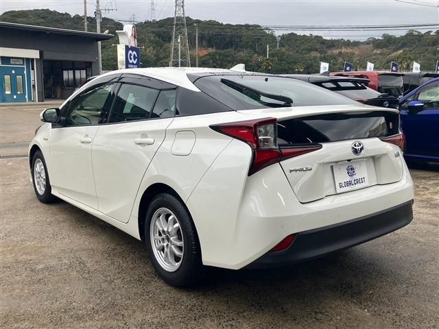 Toyota PRIUS 2020-04 190863-5