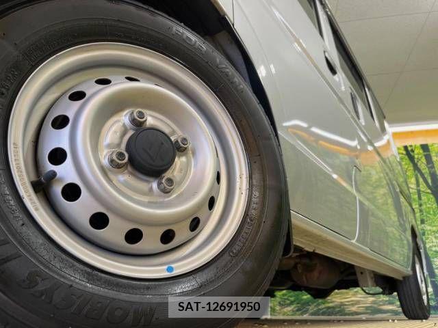 Suzuki EVERY 2017-06 327312-11