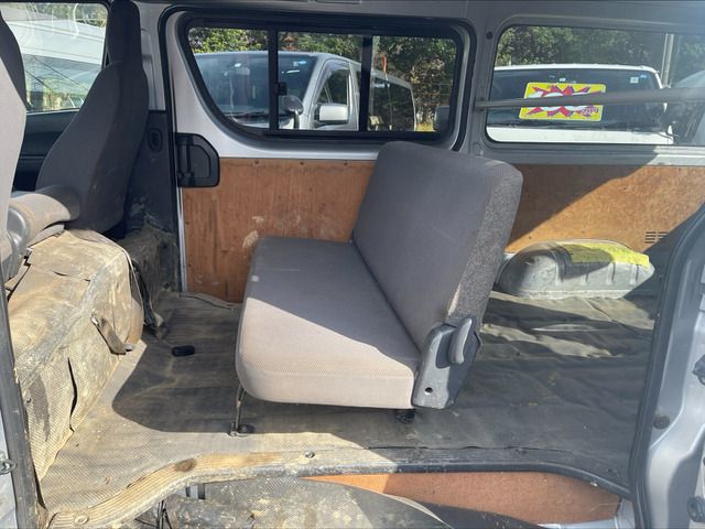 Toyota HIACE VAN 2011-12 190327-9